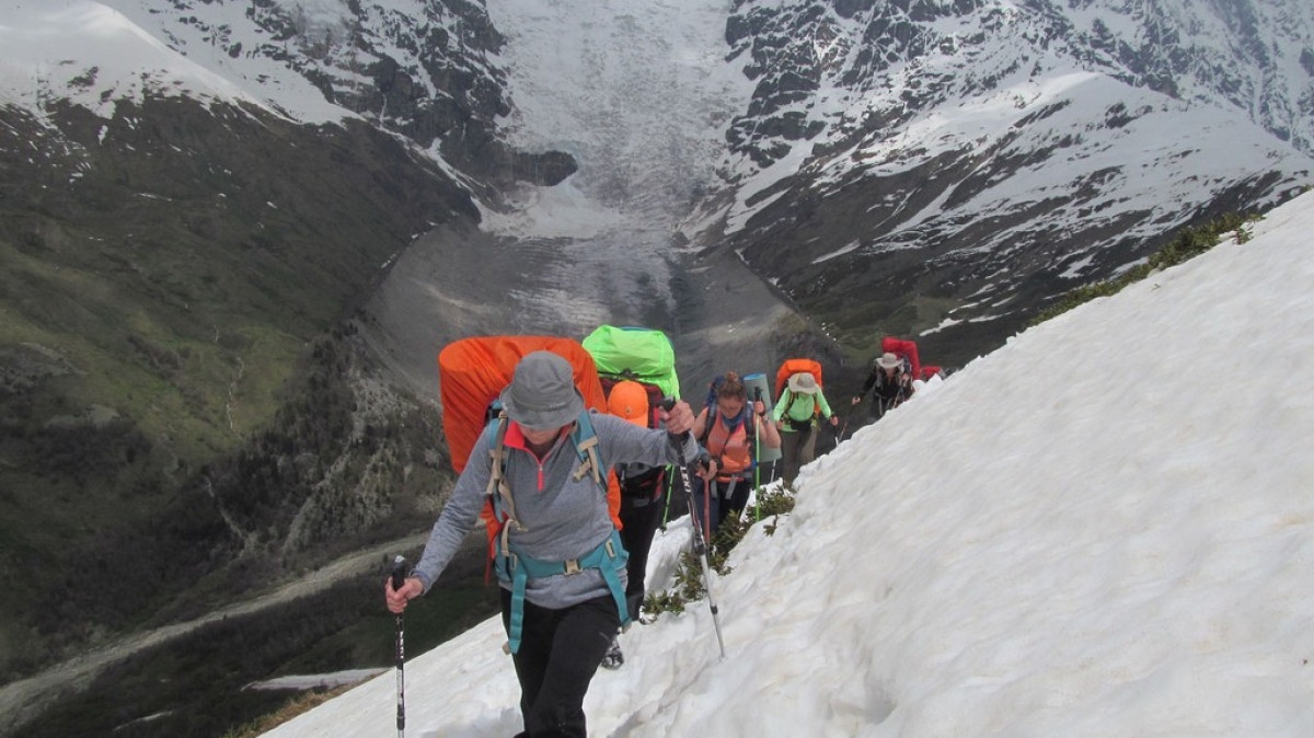 Перевал Чхуднер в июне. Фото нашего гида Ирины Пряничниковой.