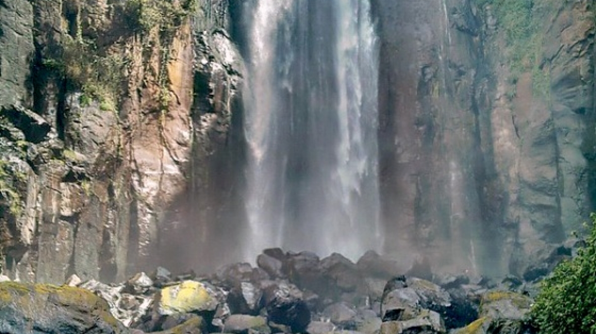 Водопад Томпсона. Фото: henribergius, visualhunt.com