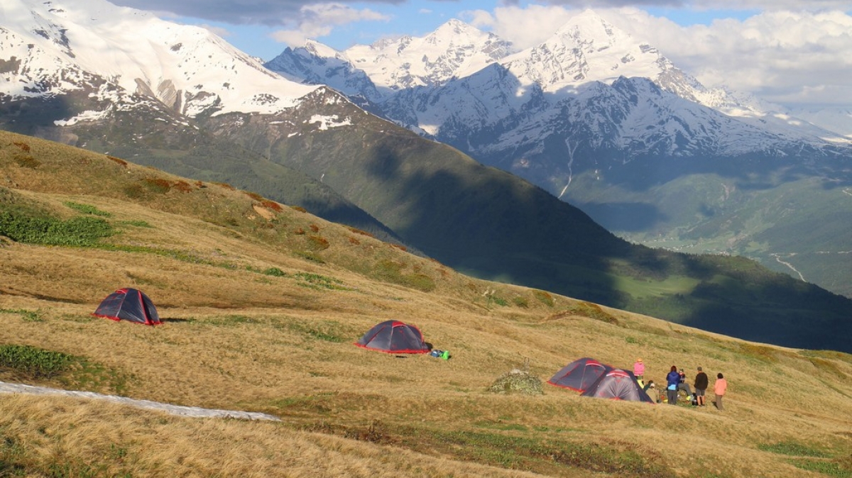 Лагерь в июне. Фото: Максим Маршанский