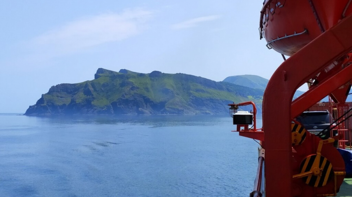 Шикотан. Заход в бухту. Фото из архива Клуба